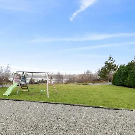 Red Deer Near Connemara National Park In 別荘