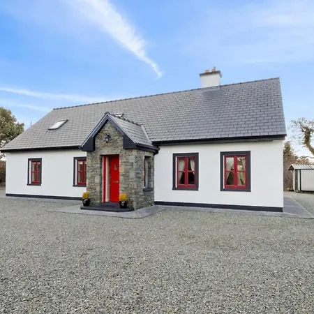 Red Deer Near Connemara National Park In Holiday home *